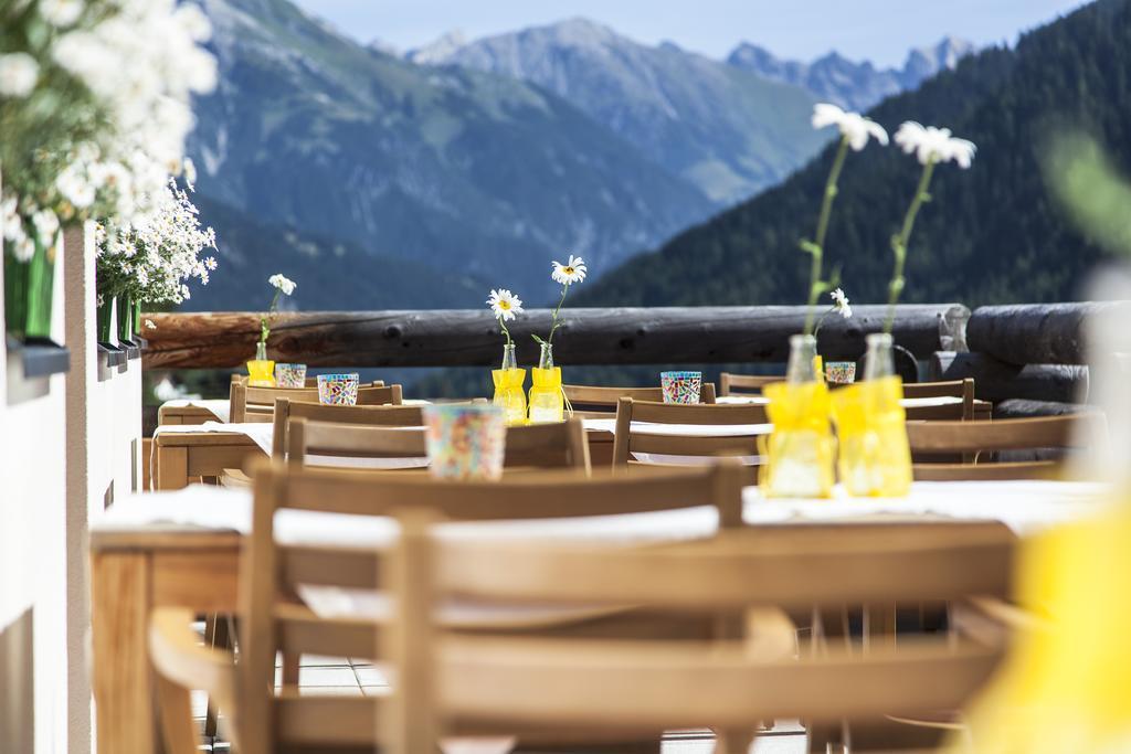 Hotel Der Waldhof Sankt Anton am Arlberg Exterior foto