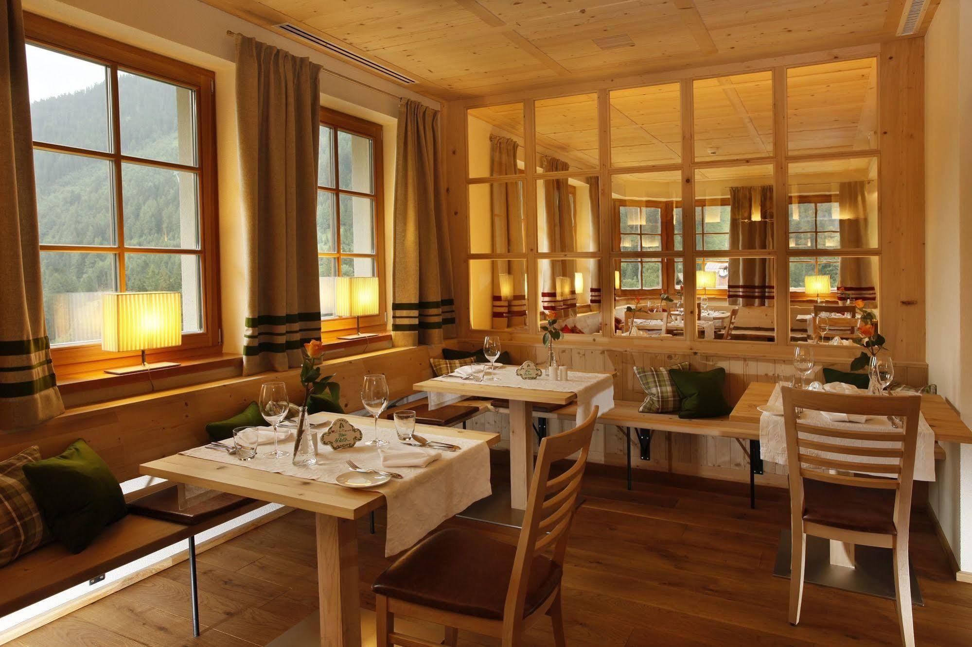 Hotel Der Waldhof Sankt Anton am Arlberg Exterior foto